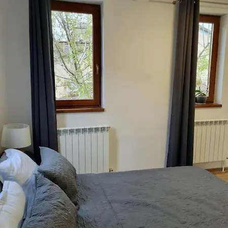 Cozy Apartment Near City Center Bucharest Exterior photo