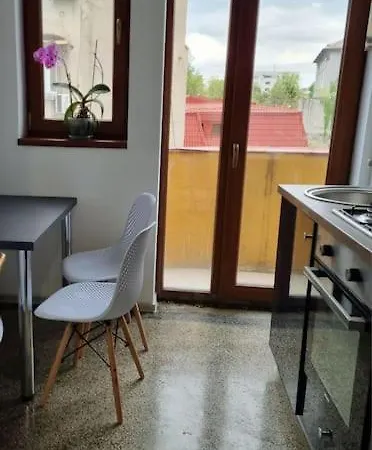 Cozy Apartment Near City Center Bucharest Exterior photo